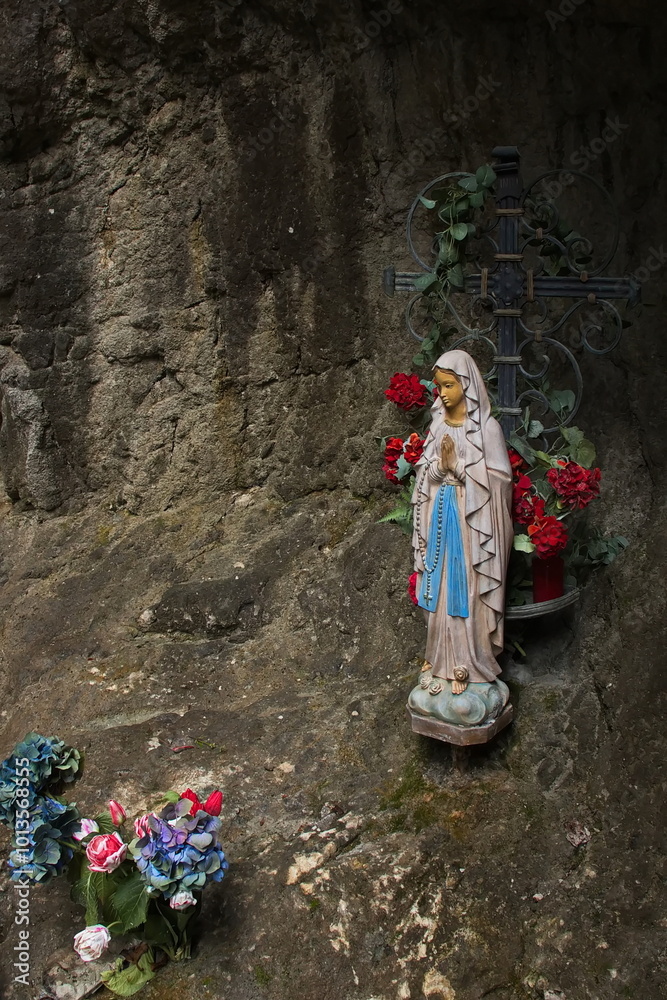 Virgin Mary statue at the waterfall in Leutascher Geisterklamm at Mittenwald, Tyrol, Austria, Europe
Virgin Mary statue at the waterfall in Leutascher Geisterklamm at Mittenwald, Tyrol, Austria, Europe