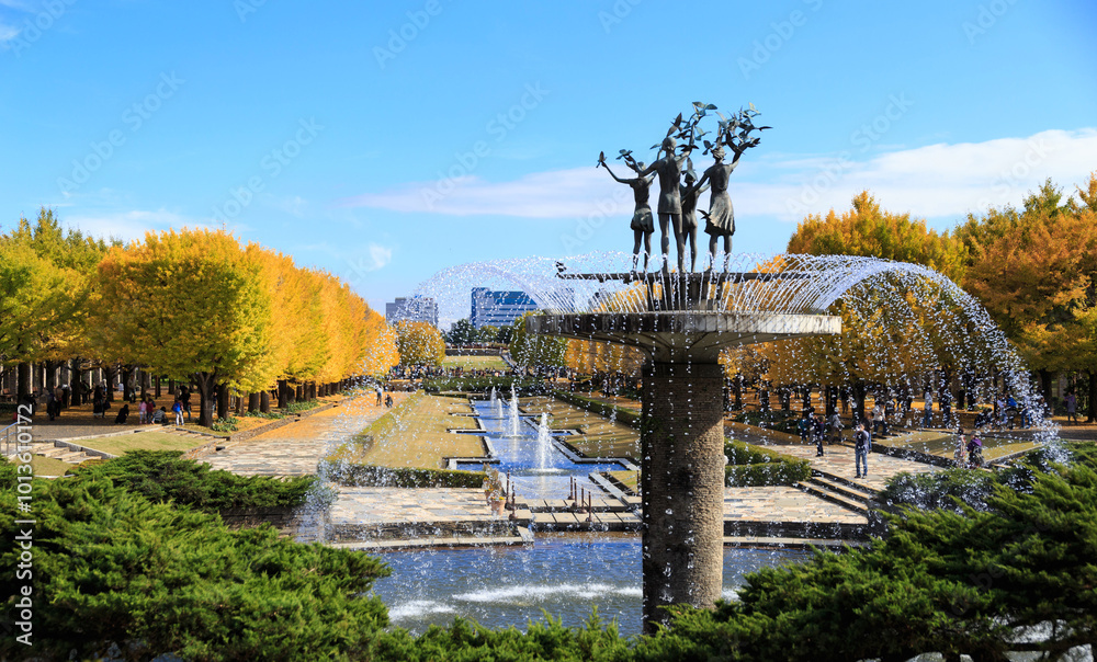 昭和記念公園 秋の銀杏並木(東京都立川市)