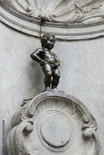 Obraz na płótnie Fountain figure Manneken Pis, Brussels, Belgium, Europe w salonie
