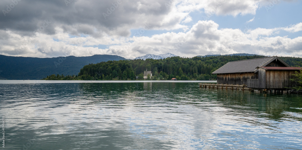 Obraz premium lake in the mountains