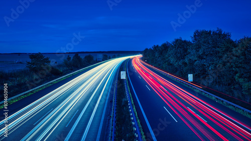 Bild auf Leinwand Langzeitbelichtung - Autobahn - Strasse - Traffic - Travel - Sunrise - Line - Ec