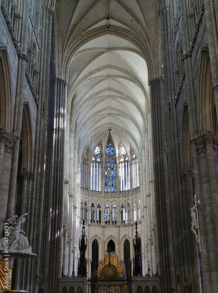 Mittelschiff der Kathedrale von Amiens Mittelschiff der Kathedrale von Amiens