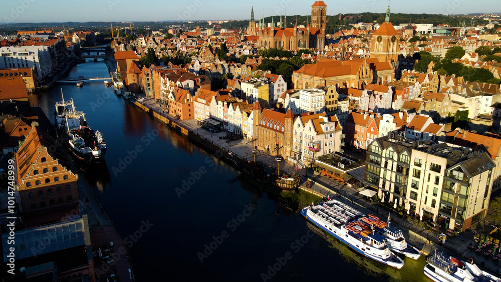 Obraz premium city European ancient architecture port city aerial photography Gdansk Poland