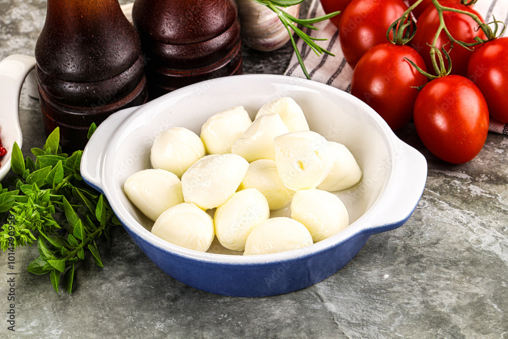 Small mozzarella mini cheese balls Small mozzarella mini cheese balls
