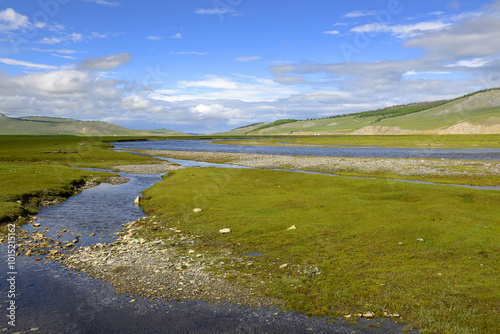Obraz na płótnie The valley of the Egiin Gol river flowing out of the lake Chövsgöl núr (Khövsgöl), Khövsgöl and Bulgan aimags in northern Mongolia w salonie