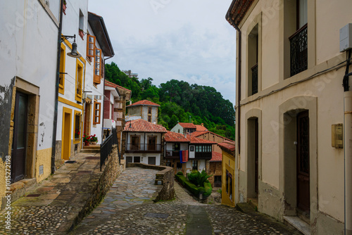 Explore the essence of the city and towns with our stunning urban landscape photographs, ideal for adding modernity and character to any environment."