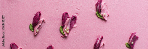 Quadro em tela Overhead view of pink painted buttercream, palette knife painting of flowers on