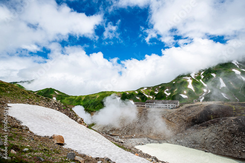 立山の山崎圏谷からの景色　富山県立山町 photo