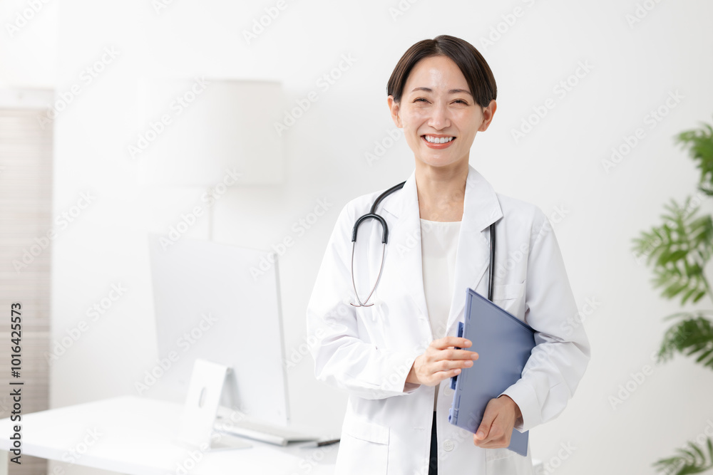 白衣を着た女性ドクター 白衣を着た女性ドクター