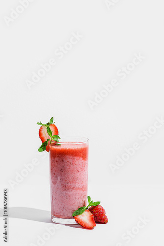 smoothies with strawberries and milk