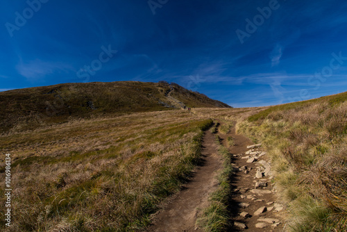Fototapeta Naklejka Na Ścianę i Meble -  Autumn walk in the Bieszczady National Park.