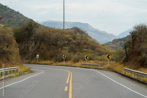road to the mountains