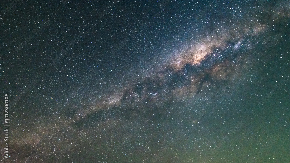Fototapeta premium Celestial Wonders: Stargazing and Capturing the Milky Way