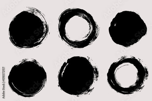 Round brush strokes vector. Set of circle text boxes. Grunge design elements. Painted round shapes with grain texture and round frames