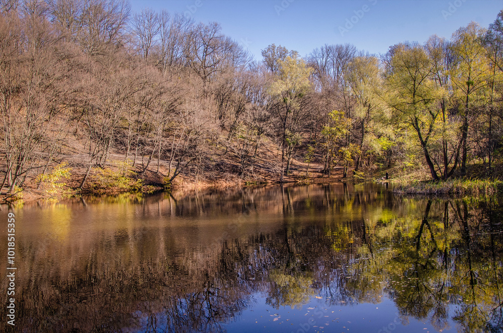 Fototapeta premium Autumn reflection.