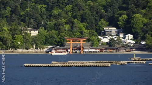 世界遺産・日本三景厳島神社大鳥居　広島県廿日市市宮島