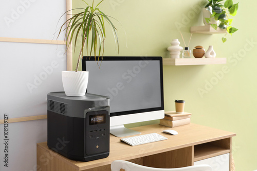 Portable power station with...
