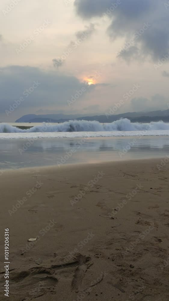 Waves under the sunset Waves under the sunset