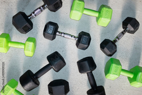 Sport equipment fitness workout gym weights weightlifting dumbbells 
