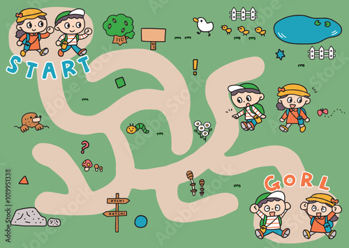 迷路で遊ぶ子供たち