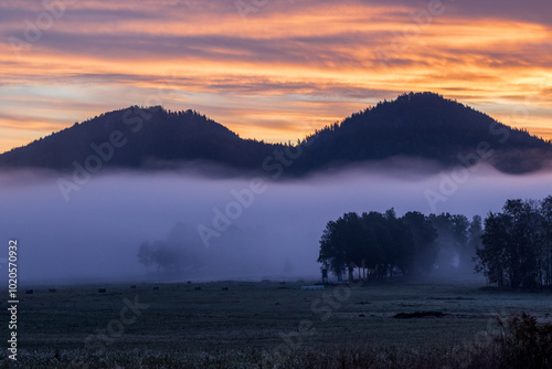 Mglisty poranek w górach - Rudawy Janowickie, Krzyżna Góra i Sokolik photo