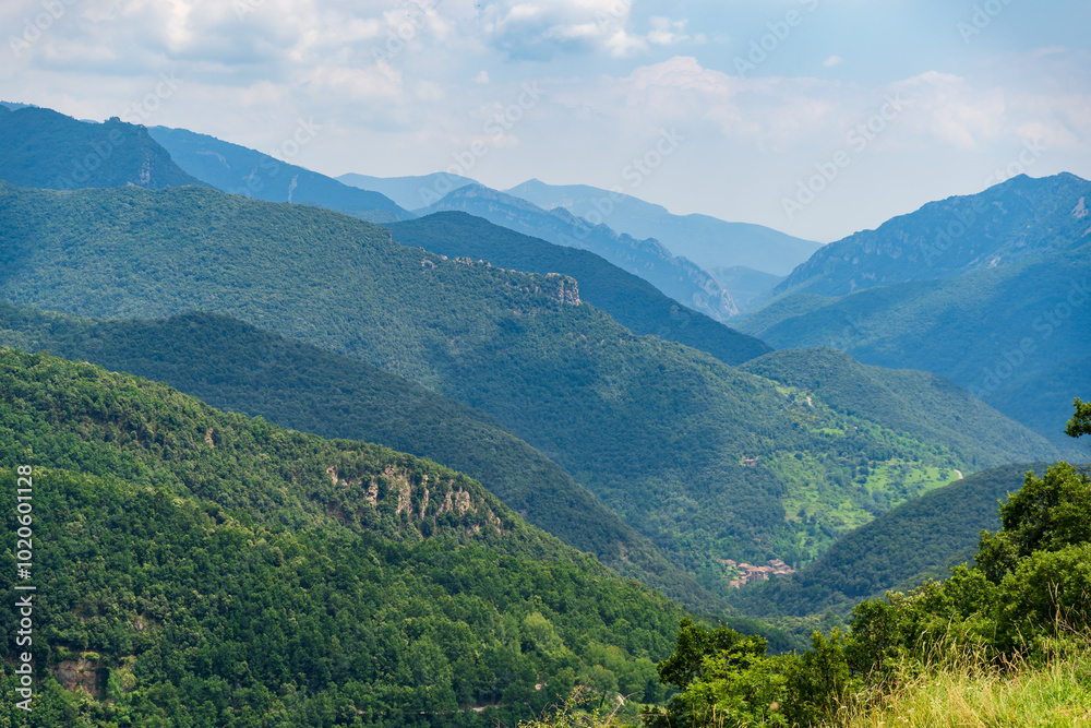 Fototapeta premium estación de esquí en verano sin gente
