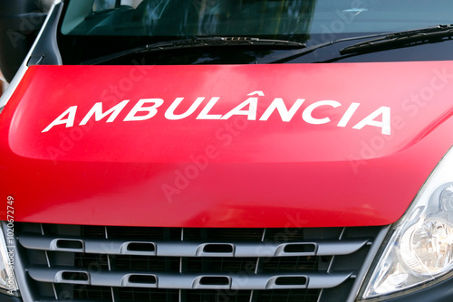 closeup of generic ambulance car description - in portuguese: ambulancia