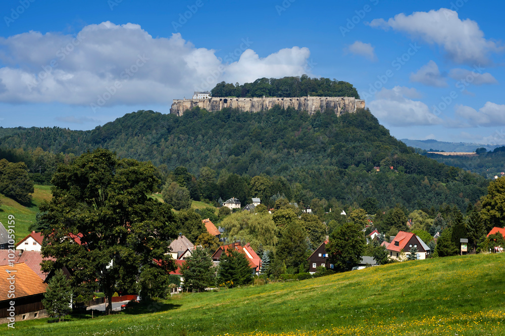 Pfaffendorf mit Festung Königstein