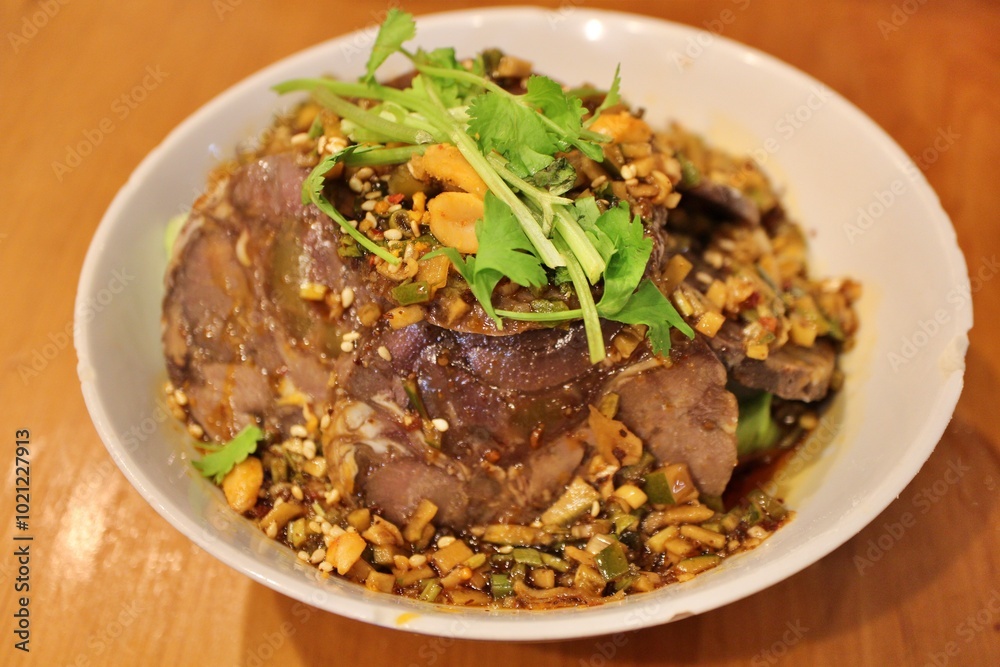Northeastern Chinese cuisine: drooling lamb Northeastern Chinese cuisine: drooling lamb