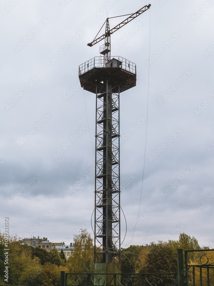 © Konstantin - training tower for parachute jumping © Konstantin - training tower for parachute jumping