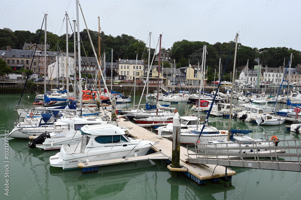 Binnenhafen in Saint-Valery-en-Caux, Normandie Binnenhafen in Saint-Valery-en-Caux, Normandie