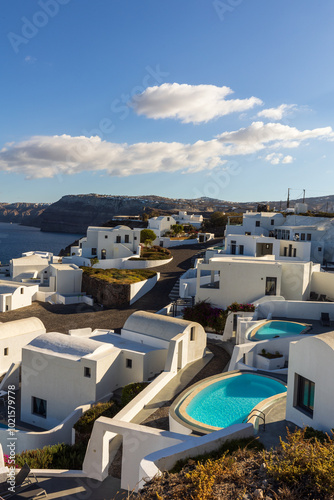 Villaggio con vista mare vicino Akrotiri a Santorini in Grecia