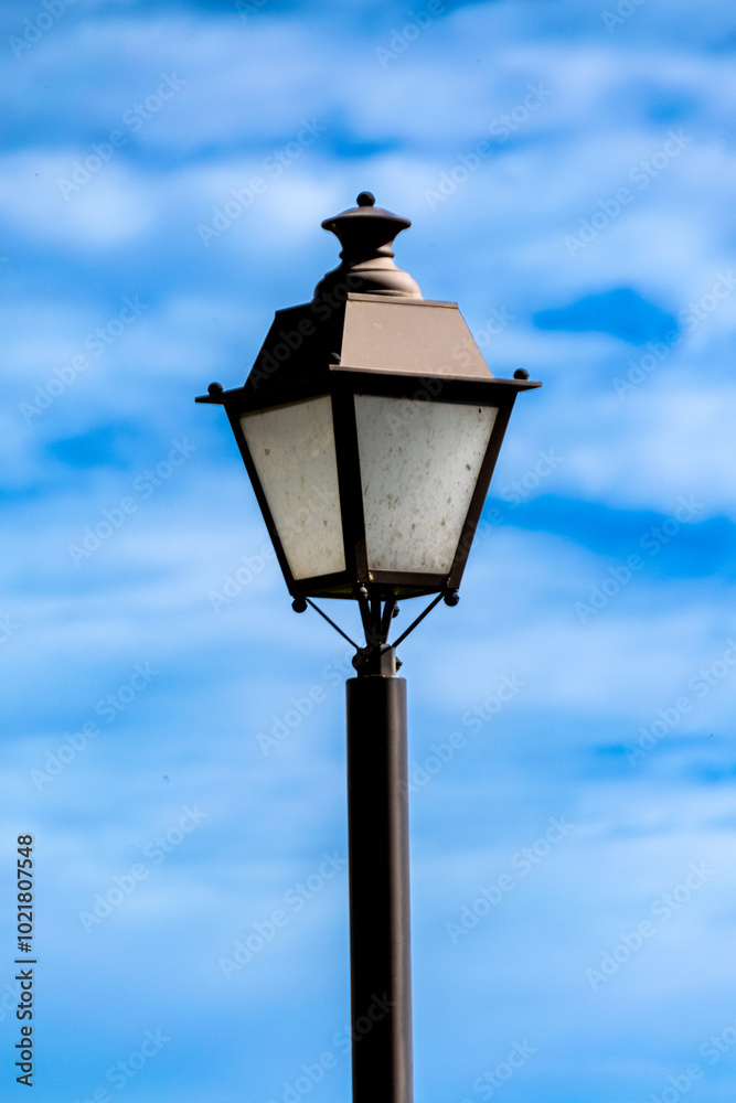  Photograph of a streetlight in the old area of ​​Girona