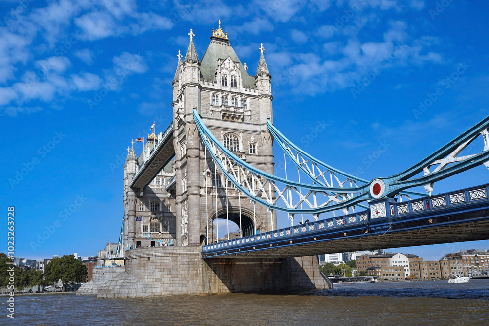 Obraz premium Tower Bridge, London, viewed from below