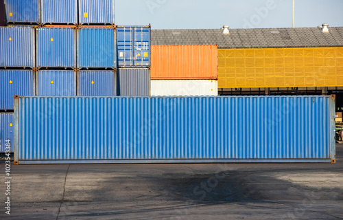 Container 40 feet long  shipping and logistics