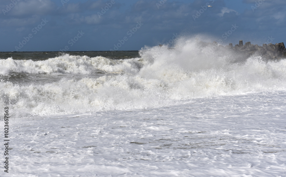 Obraz premium Sturmflut an der Nordsee