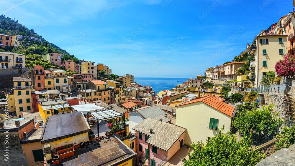 Fototapeta premium Cinque Terre, Liguria, Italy - August 5th 2024: View of the colorful houses of Cinque Terre