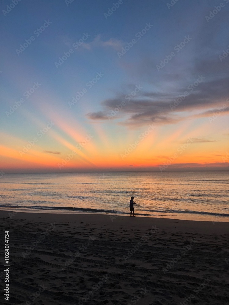 Fototapeta premium Serene Beach Sunrise