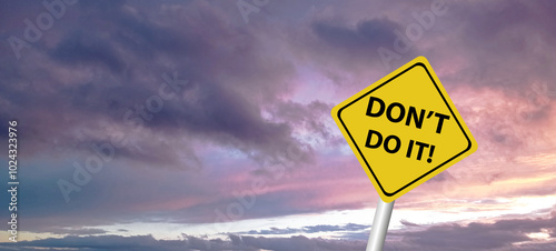 Don't and don't icons. Check mark and cross. Like and dislike the symbols. Positive and negative signs. Vector illustration.