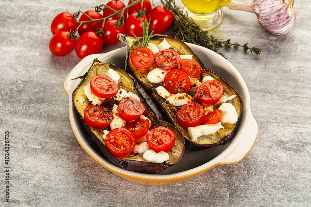 Baked eggplant with cheese and tomato Baked eggplant with cheese and tomato