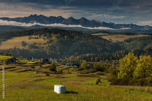 Fototapeta Naklejka Na Ścianę i Meble -  Autumn Colors and Fog at Sunrise Over Tatras from Pieniny Park