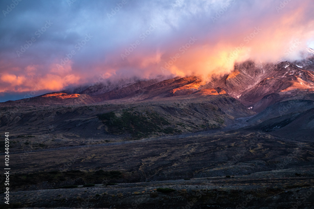 Obraz premium sunrise in the mountains