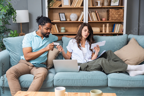 Fotografija Home finance issues
