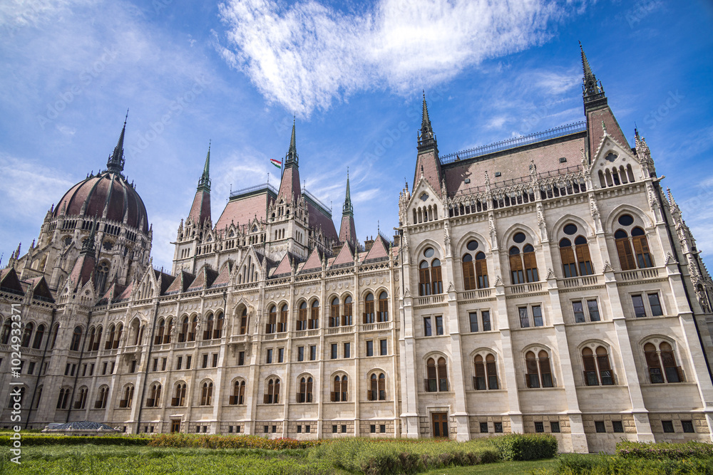 Obraz premium Hungarian Parliament Building, Budapest, Hungary