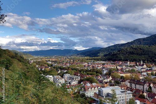 Der Osten von Freiburg und das Dreisamtal im Herbst