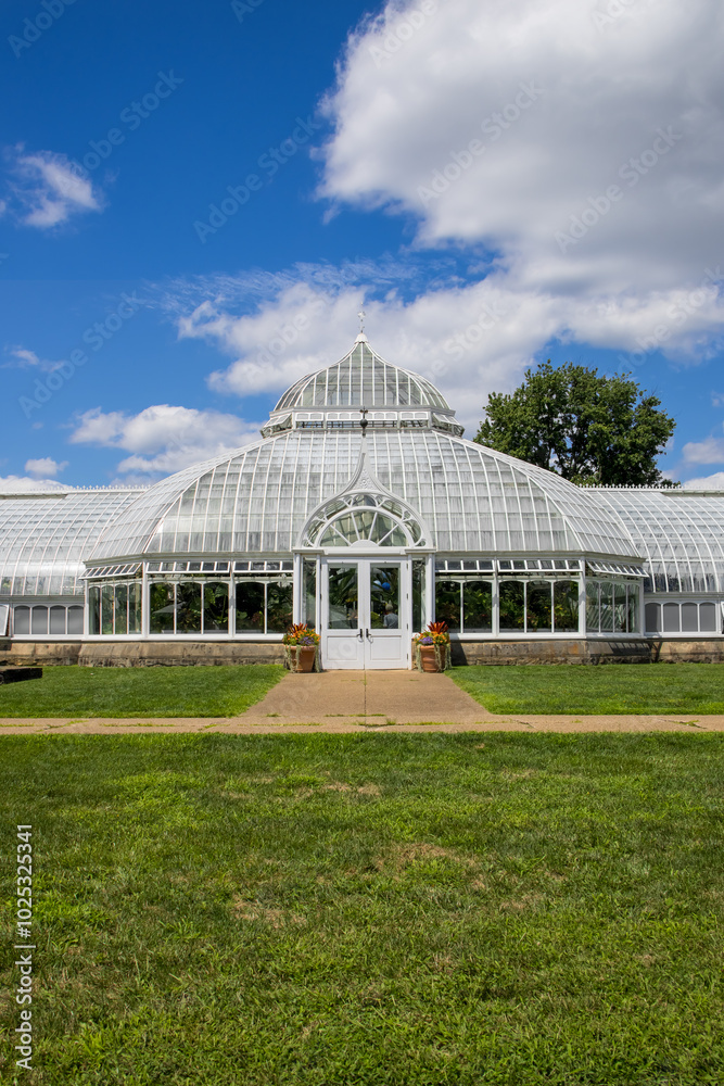 Phipps Conservatory and Botanical Gardens in Pittsburgh, Pennsylvania. Phipps Conservatory and Botanical Gardens in Pittsburgh, Pennsylvania.