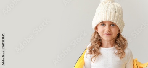 Pretty little girl in winte...