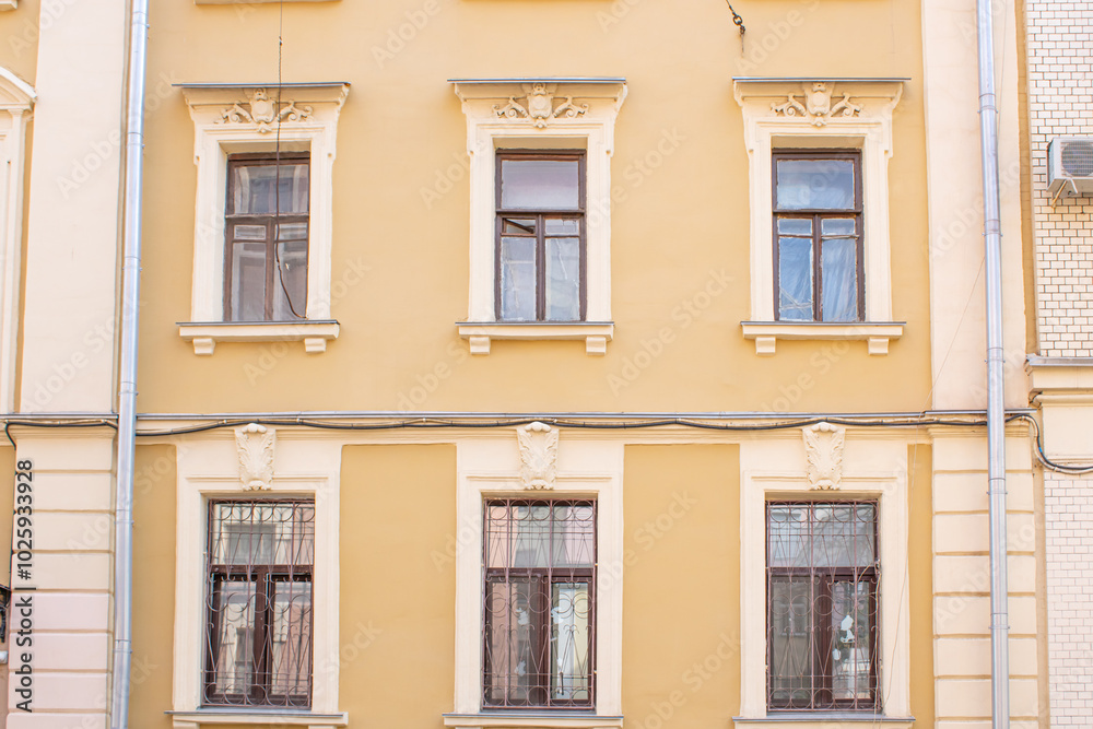 Exploring the Architectural Details of This Historic Buildings Unique Design and Beauty