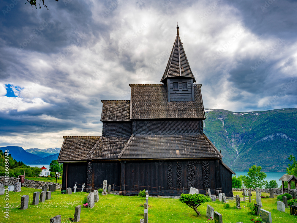 Die älteste Stabkirche in Norwegen - Urnes