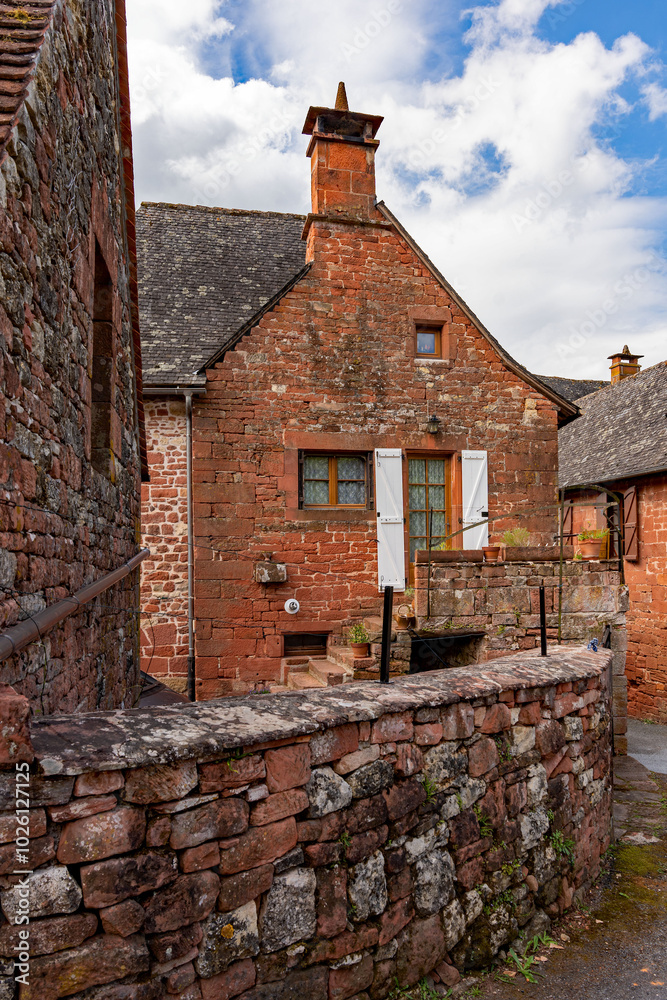 Altstadt von Collonges-la-Rouge in Nouvelle-Aquitaine in Frankreich